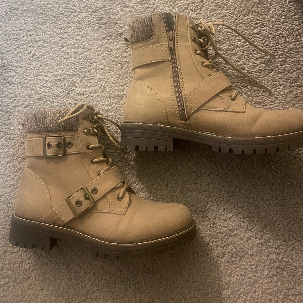 White Mountain Cliffs Hiking Boots